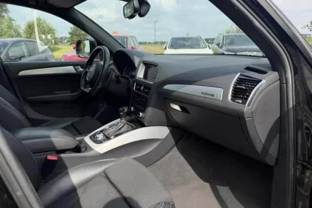 Audi Q5 (2014) thumbnail 2