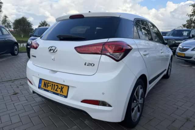Hyundai i20 (2017) thumbnail 4