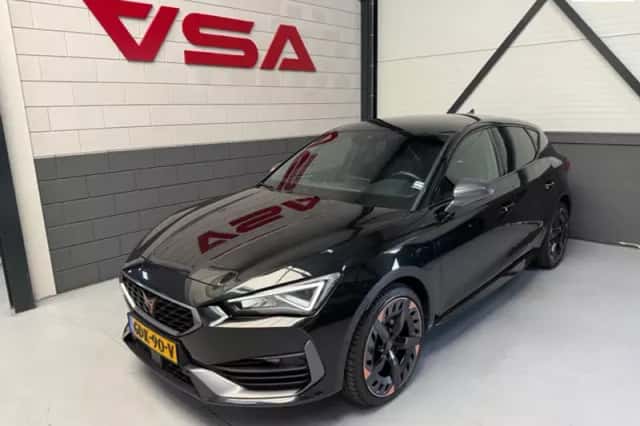 CUPRA Leon (2021) thumbnail 1