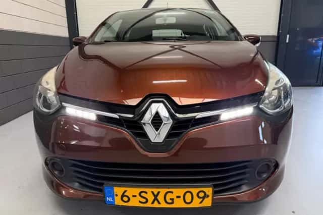 Renault Clio (2014) thumbnail 5