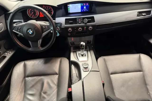 BMW 5-Serie (2009) thumbnail 2