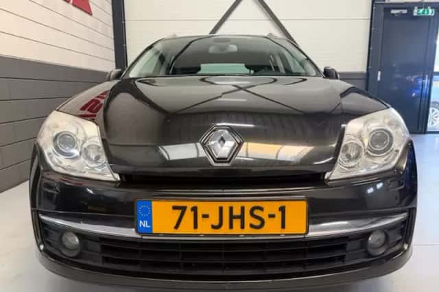 Renault Laguna (2009) thumbnail 5