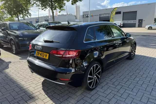 Audi A3 (2018) thumbnail 4