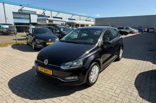 Volkswagen Polo (2015) thumbnail 4