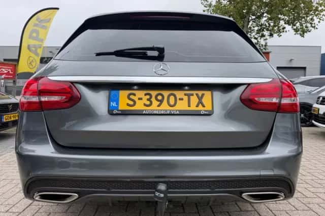 Mercedes-Benz C-Klasse (2016) thumbnail 4