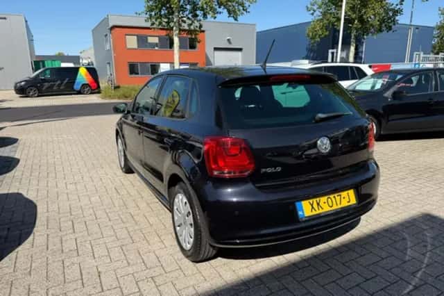 Volkswagen Polo (2010) thumbnail 5
