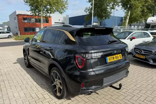 Lynk & Co 01 (2022) thumbnail 4
