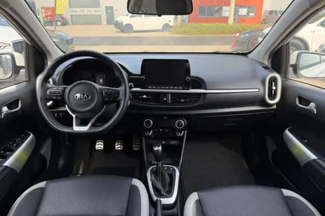 Kia Picanto (2021) thumbnail 2