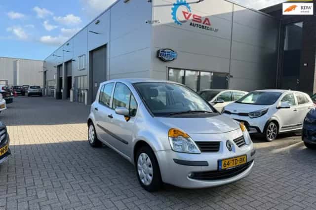 Renault Modus (2006) thumbnail 1