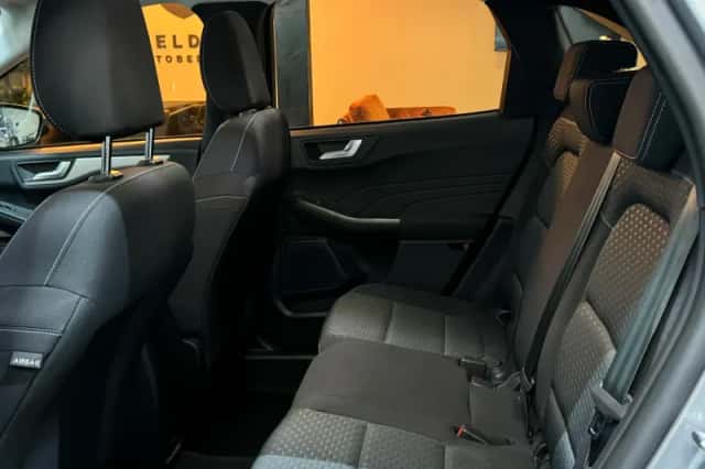 Ford Kuga (2024) thumbnail 6