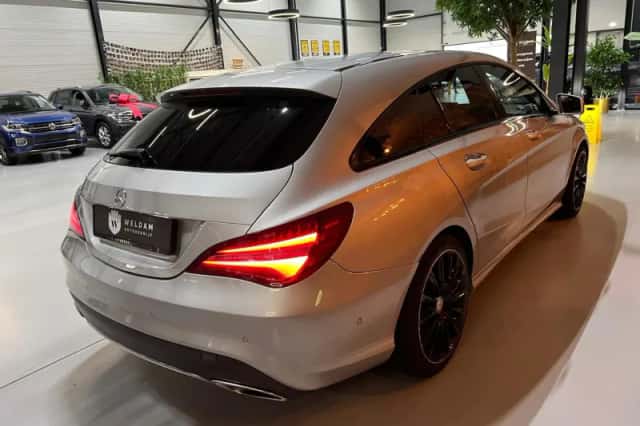 Mercedes-Benz CLA-Klasse (2017) thumbnail 2