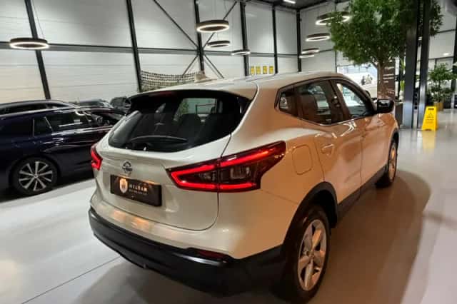 Nissan Qashqai (2020) thumbnail 2