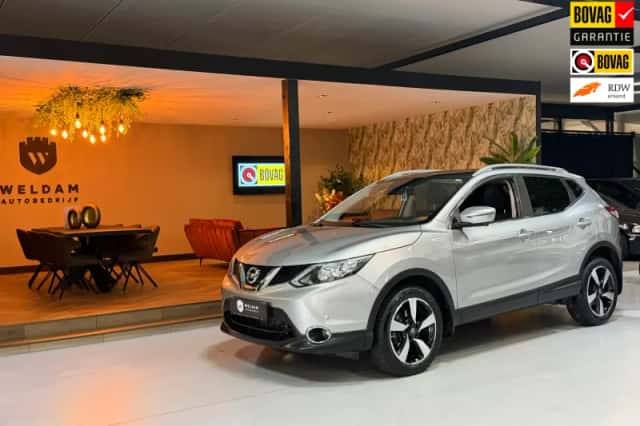 Nissan Qashqai (2016) thumbnail 1