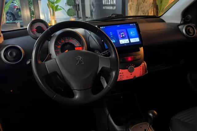 Peugeot 107 (2013) thumbnail 3