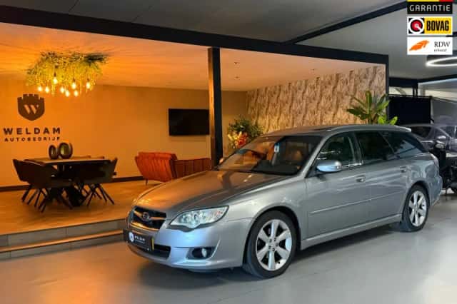 Subaru Legacy (2009) thumbnail 1