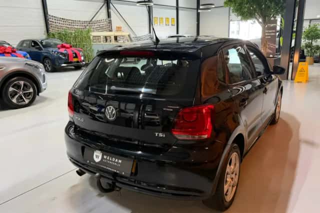 Volkswagen Polo (2013) thumbnail 2