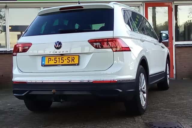 Volkswagen Tiguan (2022) thumbnail 2