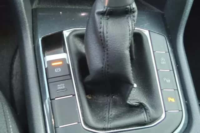 Volkswagen Tiguan (2022) thumbnail 6