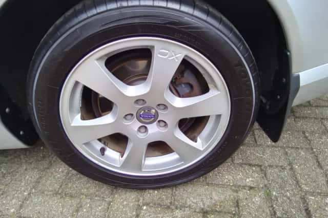 Volvo V70 (2010) thumbnail 6