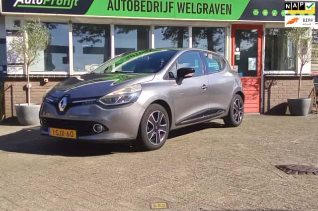 Renault Clio (2013) thumbnail 1