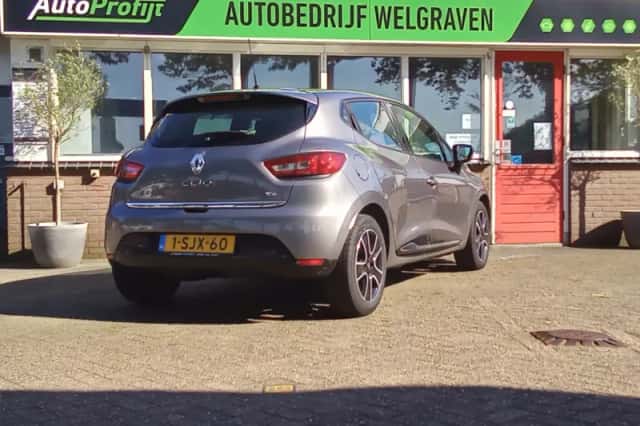 Renault Clio (2013) thumbnail 2
