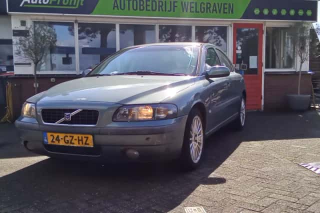 Volvo S60 (2001) thumbnail 1