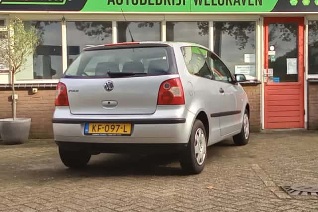 Volkswagen Polo (2003) thumbnail 2