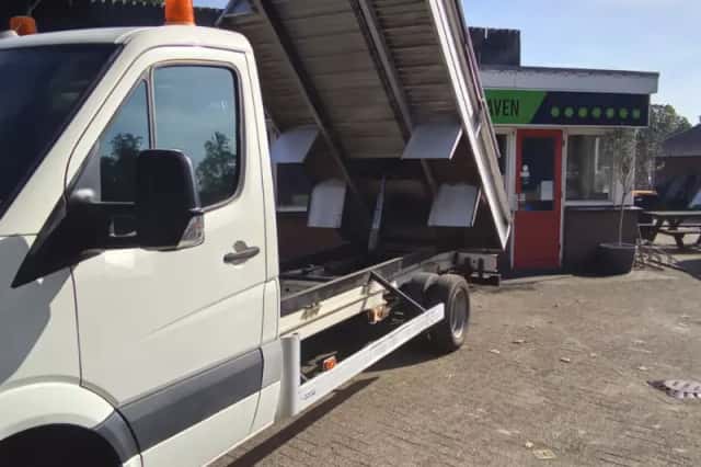 Volkswagen Crafter (2007) thumbnail 2