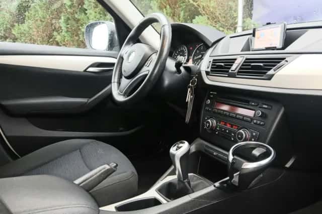 BMW X1 (2012) thumbnail 6