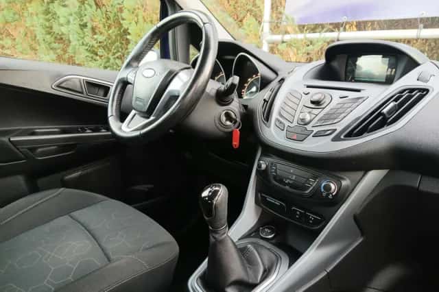Ford B-Max (2015) thumbnail 3