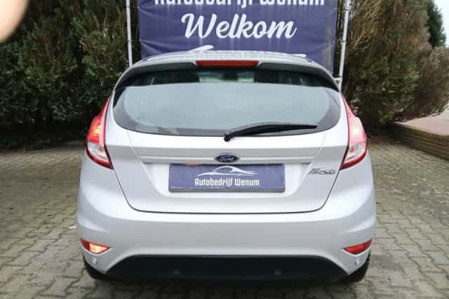 Ford Fiesta (2017) thumbnail 6