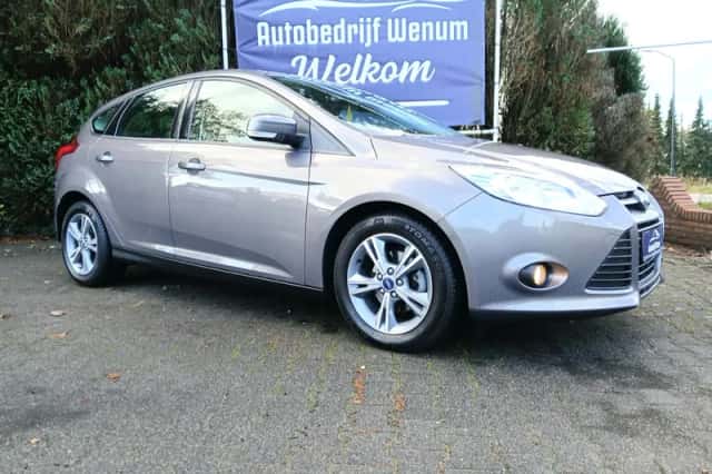 Ford Focus (2014) thumbnail 1
