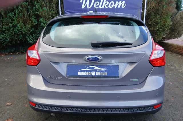 Ford Focus (2014) thumbnail 2
