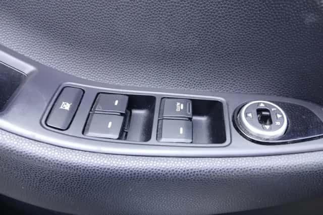 Hyundai i20 (2018) thumbnail 2