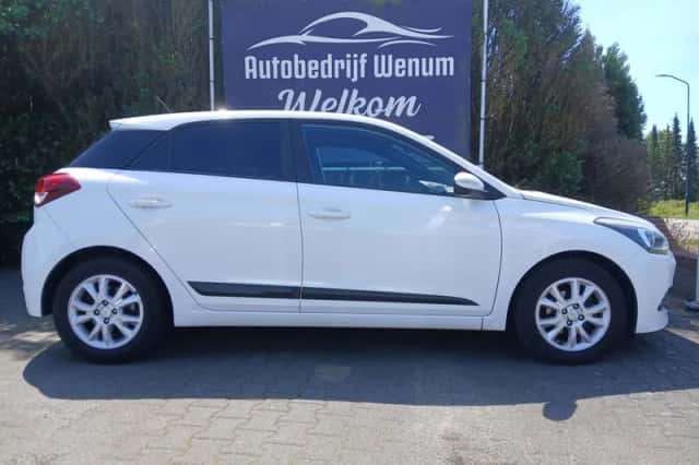 Hyundai i20 (2018) thumbnail 4