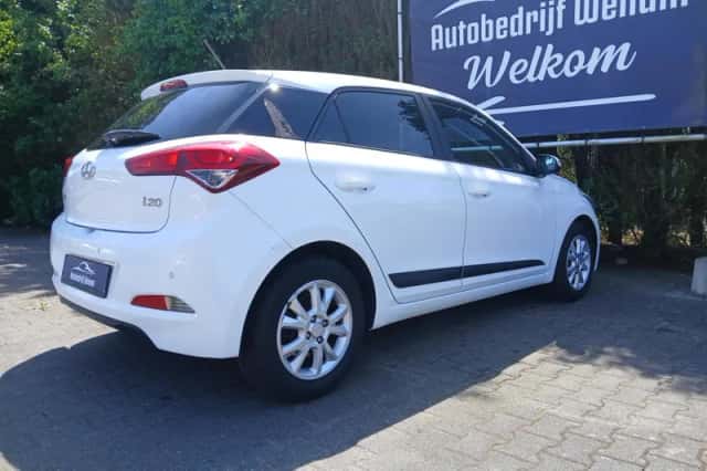 Hyundai i20 (2018) thumbnail 6