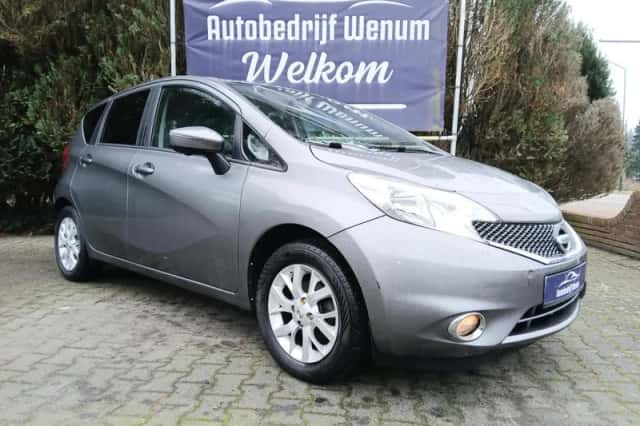 Nissan Note (2015) thumbnail 1