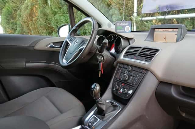 Opel Meriva (2010) thumbnail 3