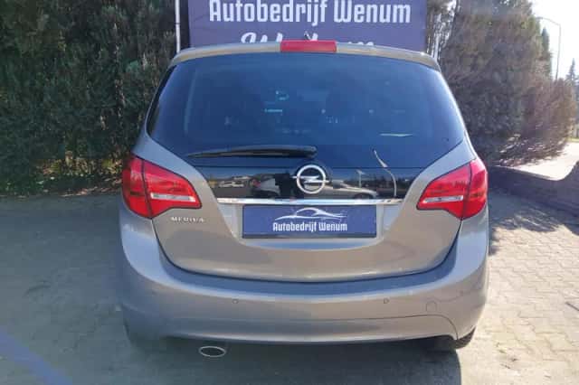 Opel Meriva (2010) thumbnail 5