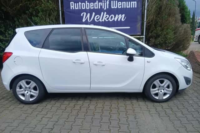 Opel Meriva (2013) thumbnail 2