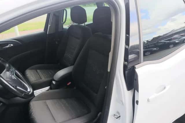 Opel Meriva (2013) thumbnail 3