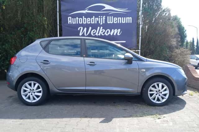 SEAT Ibiza (2018) thumbnail 2