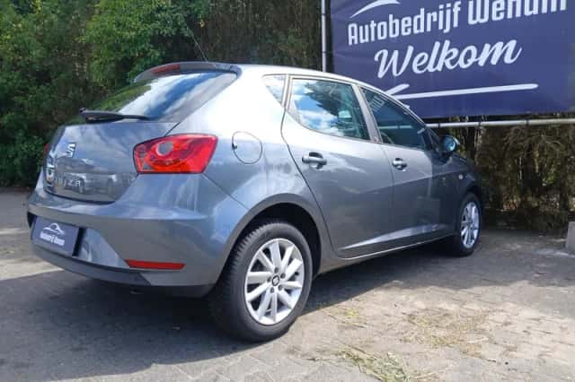 SEAT Ibiza (2018) thumbnail 4