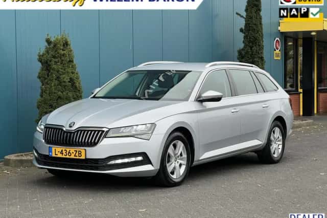 Škoda Superb (2021) thumbnail 1