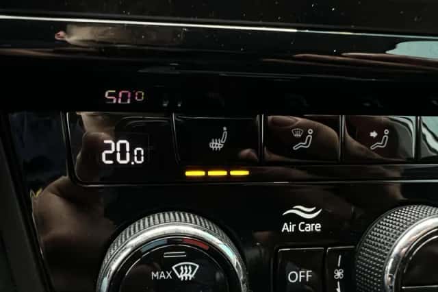 Škoda Octavia (2019) thumbnail 4