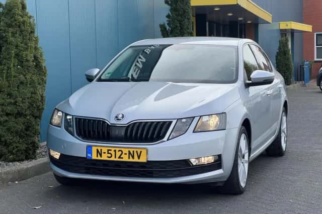 Škoda Octavia (2019) thumbnail 6