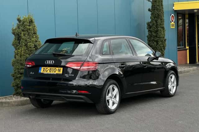 Audi A3 (2019) thumbnail 2
