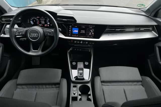 Audi A3 (2023) thumbnail 3