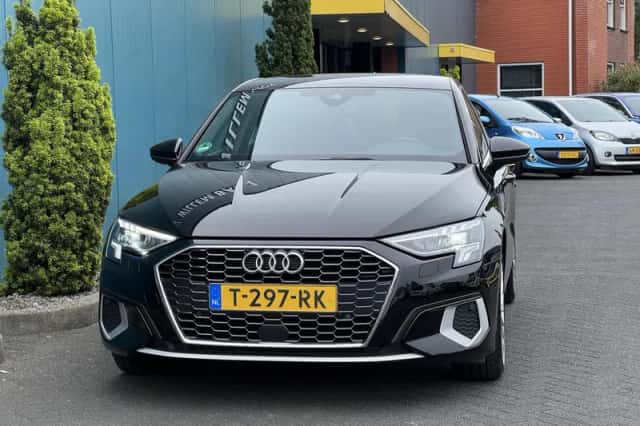 Audi A3 (2023) thumbnail 5