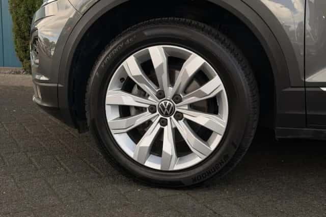 Volkswagen T-Roc (2021) thumbnail 6